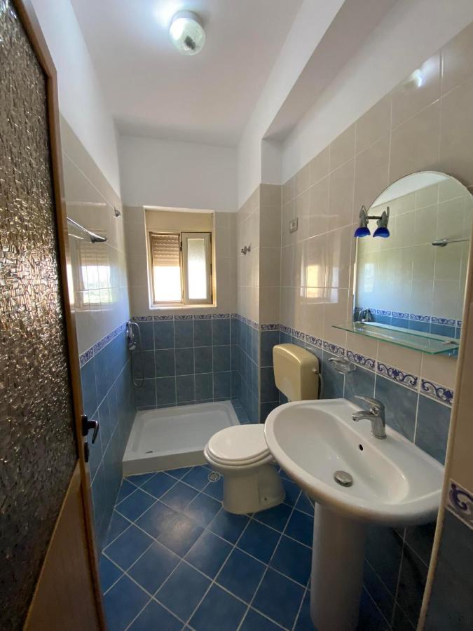 Alti Holiday Apartments One أوريكوم المظهر الخارجي الصورة