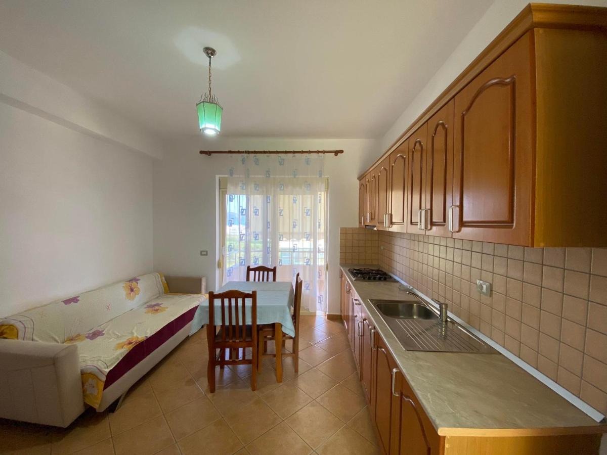 Alti Holiday Apartments One أوريكوم المظهر الخارجي الصورة
